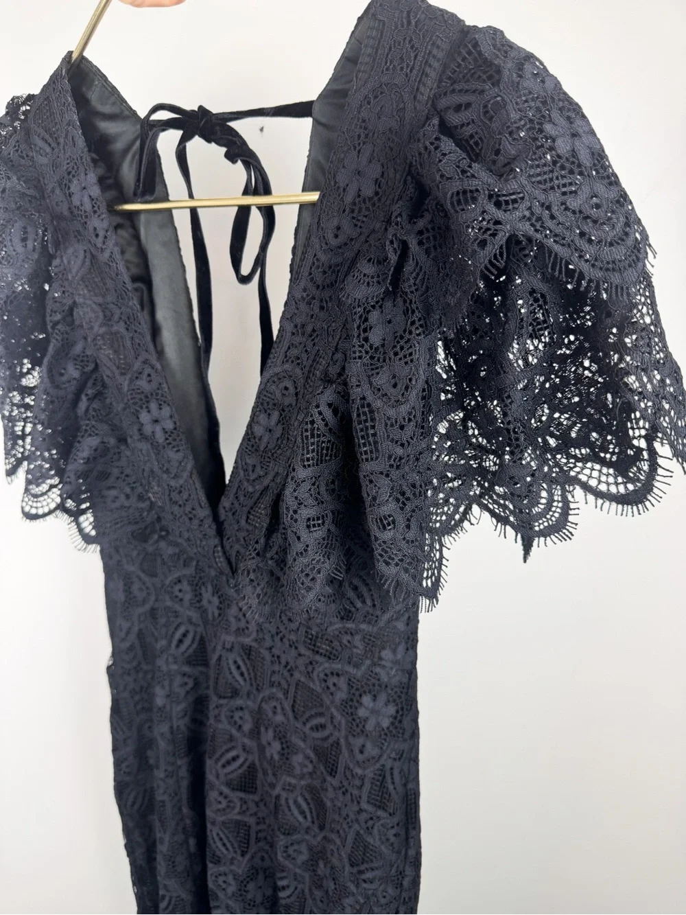 Lovers and Friends Black Lace Maxi Dress V Neck Dita Sz XS Formal Goth Romantic